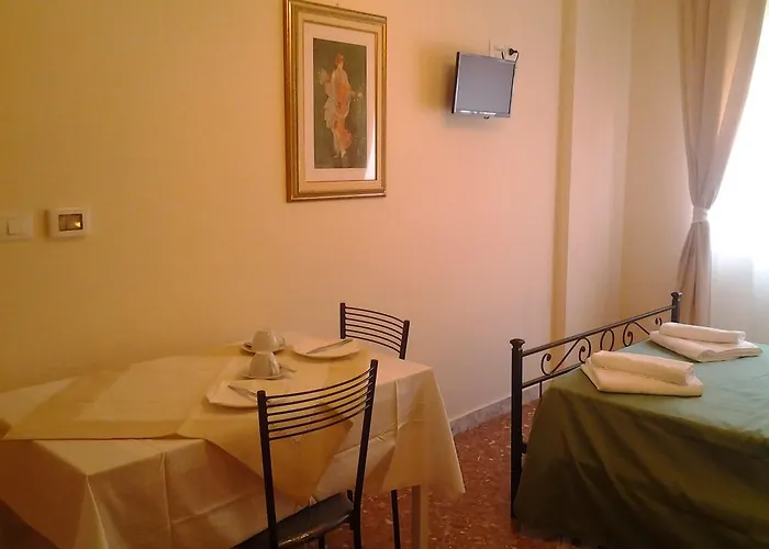 Il Mito Di Acomodação com café da manhã  *